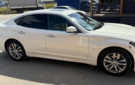 Infiniti Q70 I, 2015 год, 2 350 000 рублей, 11 фотография