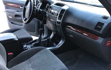 Toyota Land Cruiser Prado 120 рестайлинг, 2008 год, 1 610 000 рублей, 7 фотография