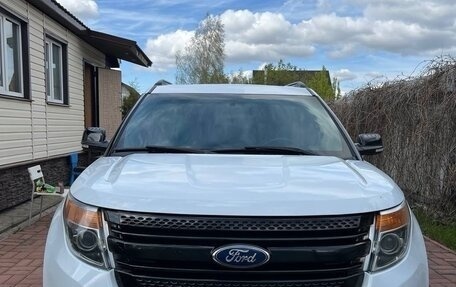 Ford Explorer VI, 2014 год, 2 550 000 рублей, 4 фотография