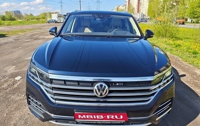 Volkswagen Touareg III, 2020 год, 5 600 000 рублей, 1 фотография