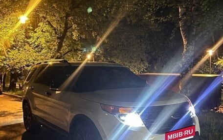 Ford Explorer VI, 2014 год, 2 550 000 рублей, 33 фотография