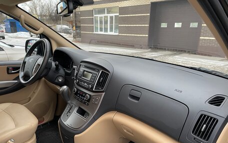 Hyundai H-1 II рестайлинг, 2021 год, 4 400 000 рублей, 10 фотография