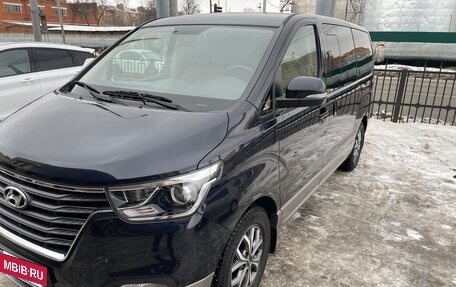 Hyundai H-1 II рестайлинг, 2021 год, 4 400 000 рублей, 13 фотография