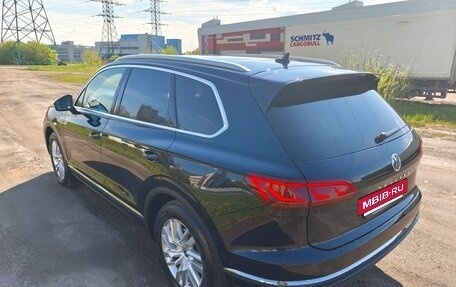 Volkswagen Touareg III, 2020 год, 5 600 000 рублей, 3 фотография