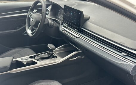 Geely Emgrand, 2024 год, 2 483 990 рублей, 10 фотография