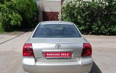 Toyota Avensis III рестайлинг, 2004 год, 899 999 рублей, 5 фотография