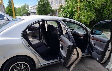 Toyota Avensis III рестайлинг, 2004 год, 899 999 рублей, 8 фотография