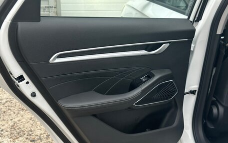 Geely Emgrand, 2024 год, 2 179 990 рублей, 13 фотография