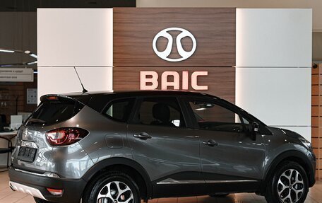 Renault Kaptur I рестайлинг, 2018 год, 1 295 000 рублей, 6 фотография