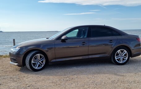 Audi A4, 2018 год, 2 700 000 рублей, 9 фотография