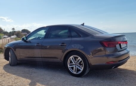 Audi A4, 2018 год, 2 700 000 рублей, 4 фотография