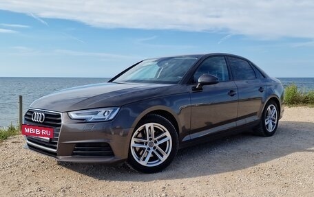 Audi A4, 2018 год, 2 700 000 рублей, 7 фотография