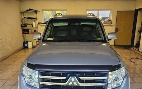 Mitsubishi Pajero IV, 2011 год, 1 700 000 рублей, 3 фотография