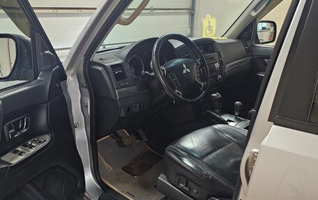Mitsubishi Pajero IV, 2011 год, 1 700 000 рублей, 14 фотография