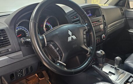 Mitsubishi Pajero IV, 2011 год, 1 700 000 рублей, 13 фотография