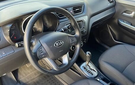 KIA Rio III рестайлинг, 2013 год, 800 000 рублей, 7 фотография