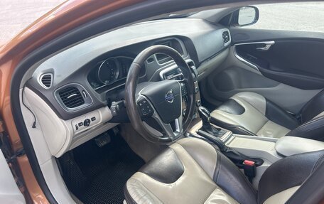 Volvo V40 Cross Country I, 2014 год, 1 100 000 рублей, 8 фотография