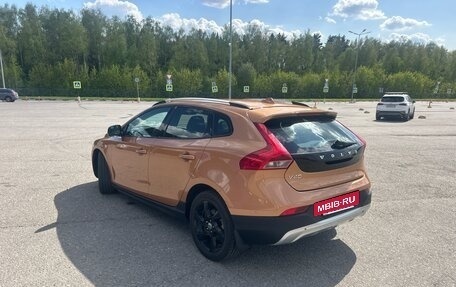 Volvo V40 Cross Country I, 2014 год, 1 100 000 рублей, 5 фотография