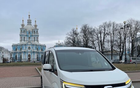 Honda Stepwgn IV, 2019 год, 2 670 000 рублей, 2 фотография