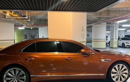Bentley Flying Spur, 2022 год, 23 000 000 рублей, 2 фотография