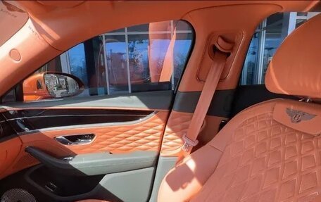 Bentley Flying Spur, 2022 год, 23 000 000 рублей, 9 фотография