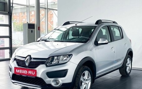 Renault Sandero II рестайлинг, 2015 год, 1 080 000 рублей, 2 фотография
