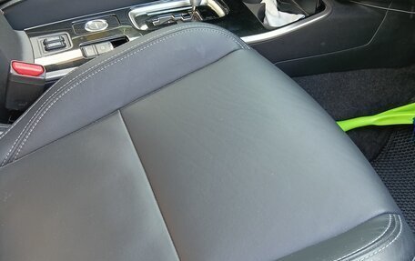 Mitsubishi Outlander III рестайлинг 3, 2020 год, 2 600 000 рублей, 11 фотография