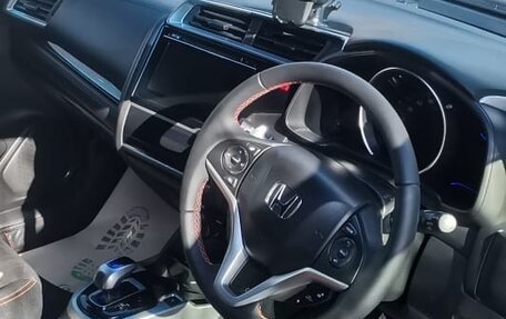 Honda Fit III, 2014 год, 1 350 000 рублей, 2 фотография