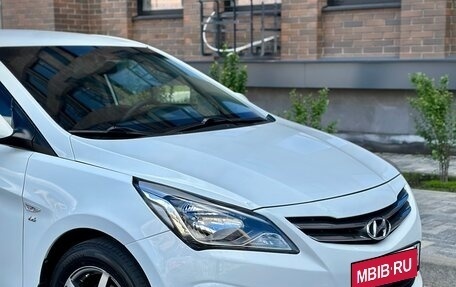 Hyundai Solaris II рестайлинг, 2015 год, 970 000 рублей, 2 фотография