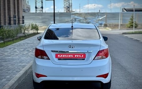 Hyundai Solaris II рестайлинг, 2015 год, 970 000 рублей, 12 фотография