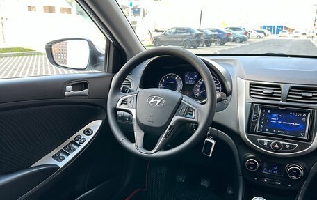 Hyundai Solaris II рестайлинг, 2015 год, 970 000 рублей, 25 фотография