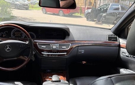 Mercedes-Benz S-Класс, 2010 год, 920 000 рублей, 3 фотография