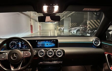 Mercedes-Benz A-Класс, 2019 год, 3 800 000 рублей, 5 фотография