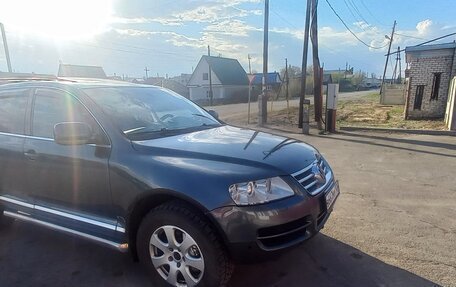Volkswagen Touareg III, 2005 год, 900 000 рублей, 2 фотография