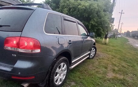 Volkswagen Touareg III, 2005 год, 900 000 рублей, 4 фотография