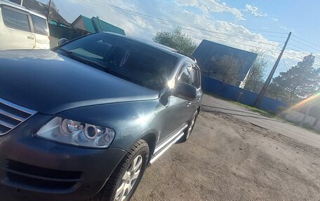Volkswagen Touareg III, 2005 год, 900 000 рублей, 3 фотография