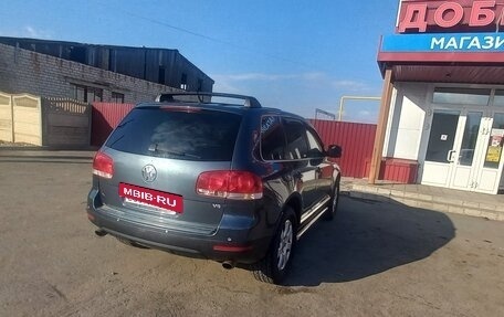 Volkswagen Touareg III, 2005 год, 900 000 рублей, 6 фотография