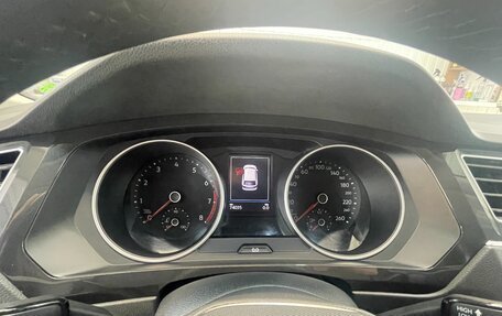 Volkswagen Tiguan II, 2021 год, 2 650 000 рублей, 9 фотография
