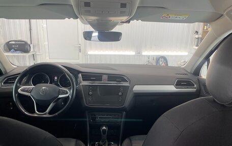Volkswagen Tiguan II, 2021 год, 2 650 000 рублей, 11 фотография
