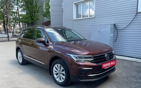 Volkswagen Tiguan II, 2021 год, 2 650 000 рублей, 12 фотография