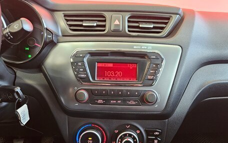 KIA Rio III рестайлинг, 2013 год, 835 000 рублей, 14 фотография