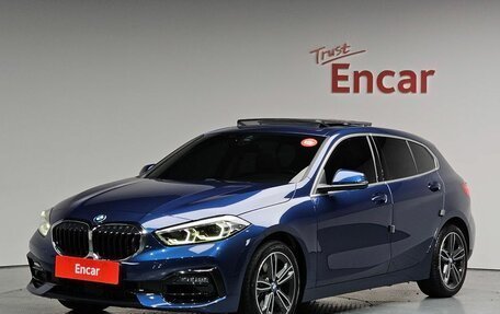 BMW 1 серия, 2022 год, 2 499 000 рублей, 1 фотография