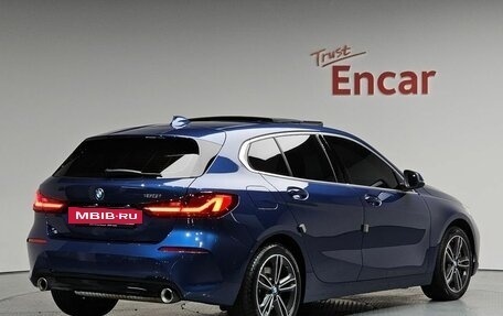 BMW 1 серия, 2022 год, 2 499 000 рублей, 2 фотография