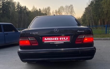 Mercedes-Benz E-Класс, 1999 год, 580 000 рублей, 3 фотография