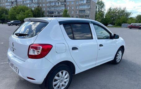 Renault Sandero II рестайлинг, 2015 год, 599 000 рублей, 3 фотография
