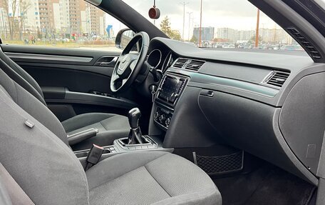 Skoda Superb III рестайлинг, 2012 год, 800 000 рублей, 10 фотография