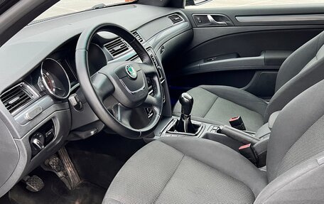 Skoda Superb III рестайлинг, 2012 год, 800 000 рублей, 11 фотография