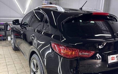 Infiniti FX II, 2010 год, 1 980 000 рублей, 23 фотография