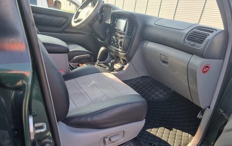 Toyota Land Cruiser 100 рестайлинг 2, 1999 год, 1 650 000 рублей, 13 фотография