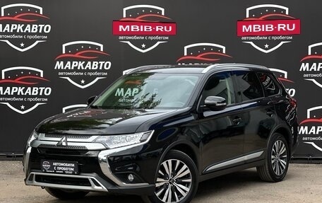 Mitsubishi Outlander III рестайлинг 3, 2021 год, 2 350 000 рублей, 2 фотография